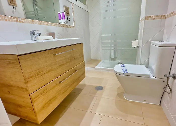 Modern Renovated One Bed In Edificio Apolo Center 마르베야