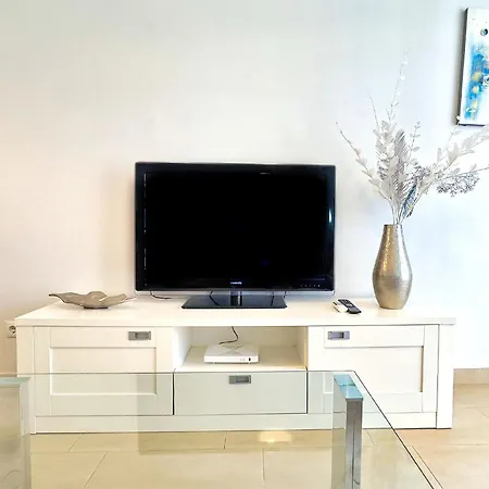 Modern Renovated One Bed In Edificio Apolo Center