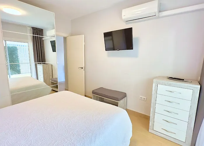 Modern Renovated One Bed In Edificio Apolo Center マルベーリャ